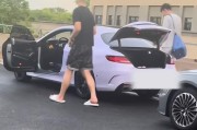 九游体育-张镇麟抵上海现两暖心举动！王哲林亲自接，暖心问候辽迷送签名！
