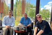 九游体育在线-郭艾伦晒与郭士强&amp;吴庆龙合影：三代辽宁篮球人 祝大家高考告捷